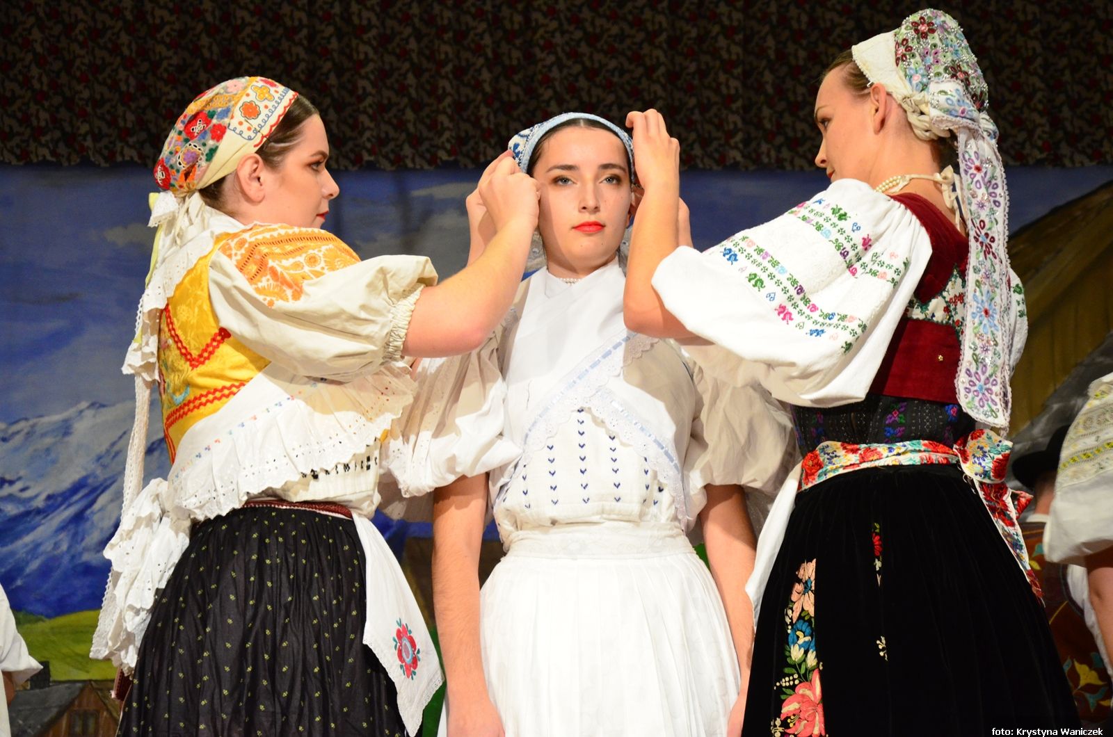 Kultura Ludowa Typowa Dla Danego Regionu Koncert "Tradycyjna Kultura Ludowa Pomostem Tożsamości Narodowej" DSC
