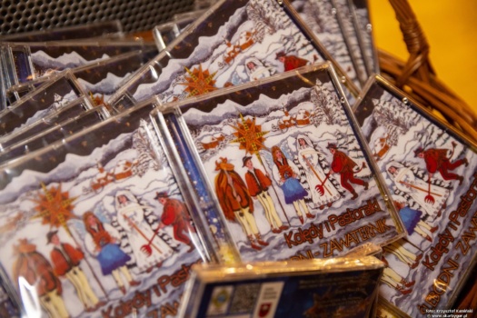 Promocja płyty „Kolędy i Pastorałki” w wykonaniu zespołów „Ślebodni” i „Zawaternik” z Leśnicy-Gronia