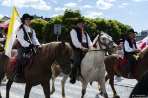 Góralska Bandera Konna w hołdzie Janowi Pawłowi II - Nowy Targ - Ludźmierz 12.06.2022 r.