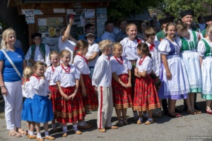 Korowód wokół krempaskiego rynku - Spiskie Integracje Taneczne - Polska - USA - Francja - 2023