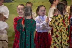 38. Małe Bajania - Dziecięcy Zespół Góralski "Zyngierki Białcańskie" z Białki Tatrzańskiej