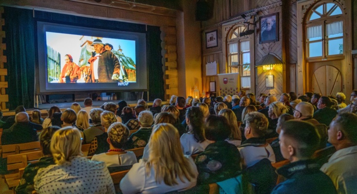 Prezentacja filmu pt. "Podhalańskie wesele" z 1958 roku - Jubileusz 100-lecie Zespołu Teatralnego z Bukowiny Tatrzańskiej 2024