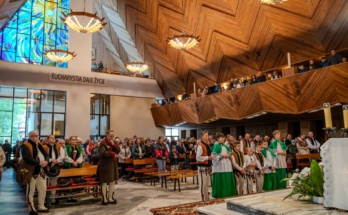 Msza Święta i złożenie kwiatów na cmentarzu -100 lat Teatru w Bukowinie Tatrzańskiej 2024