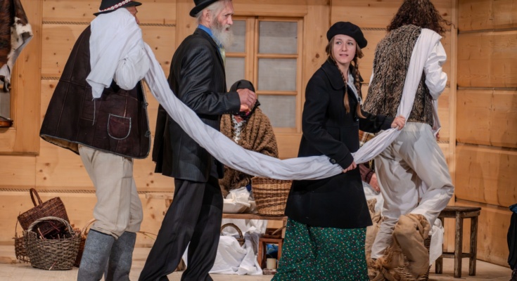 40. Międzywojewódzki Sejmik Wiejskich Zespołów Teatralnych - Okruchy Pamięci - 2025.09.14