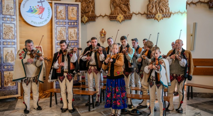 19. "Dziadońcyne Granie" Spotkanie Muzyk Podhalańskich - Msza Święta 2025-11-30