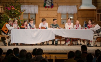 "Wilijo w góralskiej chałupie" w wykonaniu dziecięco-młodzieżowej grupy teatralnej działającej przy Bukowiańskim Centrum Kultury „Dom Ludowy” - 2026-01-11