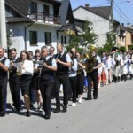 Korowód wokół krempaskiego rynku - Spiskie Integracje Taneczne - Polska - USA - Francja - 2023 Korowód wokół krempaskiego rynku - Spiskie Integracje Taneczne - Polska - USA - Francja - 2023