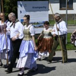 Korowód wokół krempaskiego rynku - Spiskie Integracje Taneczne - Polska - USA - Francja - 2023 Korowód wokół krempaskiego rynku - Spiskie Integracje Taneczne - Polska - USA - Francja - 2023