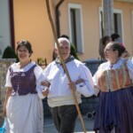 Korowód wokół krempaskiego rynku - Spiskie Integracje Taneczne - Polska - USA - Francja - 2023 Korowód wokół krempaskiego rynku - Spiskie Integracje Taneczne - Polska - USA - Francja - 2023