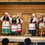 „BUKOWSKIE WESELE” w wykonaniu Grupy Teatralnej „NaTak” z powiatu sanockiego - 38. Międzywojewódzki Sejmik Wiejskich Zespołów Teatralnych 2023 „BUKOWSKIE WESELE” w wykonaniu Grupy Teatralnej „NaTak” z powiatu sanockiego - 38. Międzywojewódzki Sejmik Wiejskich Zespołów Teatralnych 2023