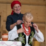 „MIŁOŚĆ HANUSI” w wykonaniu Amatorskiego Zespołu Teatralnego im. Franciszka Macioła ze Skomielnej Białej - 38. Międzywojewódzki Sejmik Wiejskich Zespołów Teatralnych 2023 „MIŁOŚĆ HANUSI” w wykonaniu Amatorskiego Zespołu Teatralnego im. Franciszka Macioła ze Skomielnej Białej - 38. Międzywojewódzki Sejmik Wiejskich Zespołów Teatralnych 2023