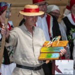 „MIODOBRANIE” w wykonaniu Zespołu Regionalnego GRODZISZCZOKI z Grodziska Dolnego - 38. Międzywojewódzki Sejmik Wiejskich Zespołów Teatralnych 2023 „MIODOBRANIE” w wykonaniu Zespołu Regionalnego GRODZISZCZOKI z Grodziska Dolnego - 38. Międzywojewódzki Sejmik Wiejskich Zespołów Teatralnych 2023