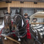 Paradny przejazd na rozpoczęcie 52 Góralskiego Karnawału 2024 Paradny przejazd na rozpoczęcie 52 Góralskiego Karnawału 2024