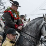 Paradny przejazd na rozpoczęcie 52 Góralskiego Karnawału 2024 Paradny przejazd na rozpoczęcie 52 Góralskiego Karnawału 2024