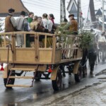 Paradny przejazd na rozpoczęcie 52 Góralskiego Karnawału 2024 Paradny przejazd na rozpoczęcie 52 Góralskiego Karnawału 2024