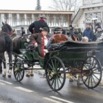 Paradny przejazd na rozpoczęcie 52 Góralskiego Karnawału 2024 Paradny przejazd na rozpoczęcie 52 Góralskiego Karnawału 2024