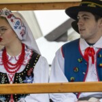 Paradny przejazd na rozpoczęcie 52 Góralskiego Karnawału 2024 Paradny przejazd na rozpoczęcie 52 Góralskiego Karnawału 2024