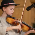 38. Małe Bajania - Dziecięcy Zespół Góralski "Zyngierki Białcańskie" z Białki Tatrzańskiej 38. Małe Bajania - Dziecięcy Zespół Góralski "Zyngierki Białcańskie" z Białki Tatrzańskiej