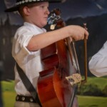 38. Małe Bajania - Szkółka Góralskiego Muzykowania z Leśnicy-Gronia 38. Małe Bajania - Szkółka Góralskiego Muzykowania z Leśnicy-Gronia