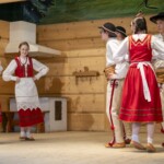 38. Małe Bajania - Zespół Regionalny "Ciardasie" z Czarnej Góry 38. Małe Bajania - Zespół Regionalny "Ciardasie" z Czarnej Góry