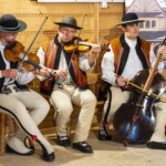 8. Gminny Konkurs Tańca Góralskiego i Zbójnickiego „Tatrzański Zwyrt" - Dziecięcy Zespół Góralski „Orlynta” Anny Koszarek z Bukowiny Tatrzańskiej 8. Gminny Konkurs Tańca Góralskiego i Zbójnickiego „Tatrzański Zwyrt" - Dziecięcy Zespół Góralski „Orlynta” Anny Koszarek z Bukowiny Tatrzańskiej