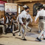 8. Gminny Konkurs Tańca Góralskiego i Zbójnickiego „Tatrzański Zwyrt" - Zespół Góralski „Mali Wiyrchowianie” z Bukowiny Tatrzańskiej 8. Gminny Konkurs Tańca Góralskiego i Zbójnickiego „Tatrzański Zwyrt" - Zespół Góralski „Mali Wiyrchowianie” z Bukowiny Tatrzańskiej