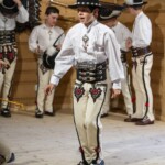 8. Gminny Konkurs Tańca Góralskiego i Zbójnickiego „Tatrzański Zwyrt" - Zespół Góralski „Mali Wiyrchowianie” z Bukowiny Tatrzańskiej 8. Gminny Konkurs Tańca Góralskiego i Zbójnickiego „Tatrzański Zwyrt" - Zespół Góralski „Mali Wiyrchowianie” z Bukowiny Tatrzańskiej