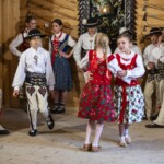 8. Gminny Konkurs Tańca Góralskiego i Zbójnickiego „Tatrzański Zwyrt" - Zespół Góralski „Mali Wiyrchowianie” z Bukowiny Tatrzańskiej 8. Gminny Konkurs Tańca Góralskiego i Zbójnickiego „Tatrzański Zwyrt" - Zespół Góralski „Mali Wiyrchowianie” z Bukowiny Tatrzańskiej