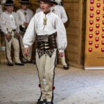 8. Gminny Konkurs Tańca Góralskiego i Zbójnickiego „Tatrzański Zwyrt" - Zespół Góralski „Mali Wiyrchowianie” z Bukowiny Tatrzańskiej 8. Gminny Konkurs Tańca Góralskiego i Zbójnickiego „Tatrzański Zwyrt" - Zespół Góralski „Mali Wiyrchowianie” z Bukowiny Tatrzańskiej