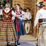 8. Gminny Konkurs Tańca Góralskiego i Zbójnickiego „Tatrzański Zwyrt" - Zespół Góralski „Mali Wiyrchowianie” z Bukowiny Tatrzańskiej 8. Gminny Konkurs Tańca Góralskiego i Zbójnickiego „Tatrzański Zwyrt" - Zespół Góralski „Mali Wiyrchowianie” z Bukowiny Tatrzańskiej