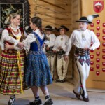 8. Gminny Konkurs Tańca Góralskiego i Zbójnickiego „Tatrzański Zwyrt" - Zespół Góralski „Mali Wiyrchowianie” z Bukowiny Tatrzańskiej 8. Gminny Konkurs Tańca Góralskiego i Zbójnickiego „Tatrzański Zwyrt" - Zespół Góralski „Mali Wiyrchowianie” z Bukowiny Tatrzańskiej