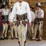 8. Gminny Konkurs Tańca Góralskiego i Zbójnickiego „Tatrzański Zwyrt" - Zespół Góralski „Mali Wiyrchowianie” z Bukowiny Tatrzańskiej 8. Gminny Konkurs Tańca Góralskiego i Zbójnickiego „Tatrzański Zwyrt" - Zespół Góralski „Mali Wiyrchowianie” z Bukowiny Tatrzańskiej