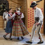 8. Gminny Konkurs Tańca Góralskiego i Zbójnickiego „Tatrzański Zwyrt" - Zespół Góralski „Mali Wiyrchowianie” z Bukowiny Tatrzańskiej 8. Gminny Konkurs Tańca Góralskiego i Zbójnickiego „Tatrzański Zwyrt" - Zespół Góralski „Mali Wiyrchowianie” z Bukowiny Tatrzańskiej