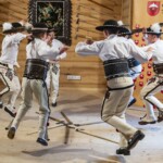 8. Gminny Konkurs Tańca Góralskiego i Zbójnickiego „Tatrzański Zwyrt" - Zespół Góralski „Mali Wiyrchowianie” z Bukowiny Tatrzańskiej 8. Gminny Konkurs Tańca Góralskiego i Zbójnickiego „Tatrzański Zwyrt" - Zespół Góralski „Mali Wiyrchowianie” z Bukowiny Tatrzańskiej
