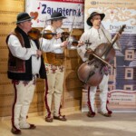 8. Gminny Konkurs Tańca Góralskiego i Zbójnickiego „Tatrzański Zwyrt" - Dziecięcy Zespół Regionalny ,,Małe Ciardasie” Zespół Regionalny ,,Ciardasie” z Czarnej Góry 8. Gminny Konkurs Tańca Góralskiego i Zbójnickiego „Tatrzański Zwyrt" - Dziecięcy Zespół Regionalny ,,Małe Ciardasie” Zespół Regionalny ,,Ciardasie” z Czarnej Góry