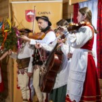 8. Gminny Konkurs Tańca Góralskiego i Zbójnickiego „Tatrzański Zwyrt" - Dziecięcy Zespół Regionalny „Mali Jurgowianie” Zespół Regionalny „Podhale Grupa Spiska” z Jurgowa 8. Gminny Konkurs Tańca Góralskiego i Zbójnickiego „Tatrzański Zwyrt" - Dziecięcy Zespół Regionalny „Mali Jurgowianie” Zespół Regionalny „Podhale Grupa Spiska” z Jurgowa