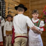 8. Gminny Konkurs Tańca Góralskiego i Zbójnickiego „Tatrzański Zwyrt" - Dziecięcy Zespół Regionalny „Mali Jurgowianie” Zespół Regionalny „Podhale Grupa Spiska” z Jurgowa 8. Gminny Konkurs Tańca Góralskiego i Zbójnickiego „Tatrzański Zwyrt" - Dziecięcy Zespół Regionalny „Mali Jurgowianie” Zespół Regionalny „Podhale Grupa Spiska” z Jurgowa