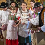 8. Gminny Konkurs Tańca Góralskiego i Zbójnickiego „Tatrzański Zwyrt" - Dziecięcy Zespół Regionalny „Mali Jurgowianie” Zespół Regionalny „Podhale Grupa Spiska” z Jurgowa 8. Gminny Konkurs Tańca Góralskiego i Zbójnickiego „Tatrzański Zwyrt" - Dziecięcy Zespół Regionalny „Mali Jurgowianie” Zespół Regionalny „Podhale Grupa Spiska” z Jurgowa