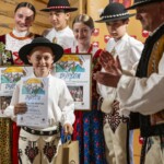 8. Gminny Konkurs Tańca Góralskiego i Zbójnickiego „Tatrzański Zwyrt" - Dziecięcy Zespół Góralski „Mali Białcanie” z Białki Tatrzańskiej 8. Gminny Konkurs Tańca Góralskiego i Zbójnickiego „Tatrzański Zwyrt" - Dziecięcy Zespół Góralski „Mali Białcanie” z Białki Tatrzańskiej