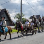 58. Sabałowe Bajania - Paradny przejazd na rozpoczęcie festiwalu 58. Sabałowe Bajania - Paradny przejazd na rozpoczęcie festiwalu