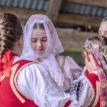 XXI Dzień Polowaca - Wesele Spiskie w wykonaniu Zespołu Regionalnego Podhale Grupa Spiska z Jurgowa 2024-07-28 XXI Dzień Polowaca - Wesele Spiskie w wykonaniu Zespołu Regionalnego Podhale Grupa Spiska z Jurgowa 2024-07-28