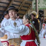 XXI Dzień Polowaca - Wesele Spiskie w wykonaniu Zespołu Regionalnego Podhale Grupa Spiska z Jurgowa 2024-07-28 XXI Dzień Polowaca - Wesele Spiskie w wykonaniu Zespołu Regionalnego Podhale Grupa Spiska z Jurgowa 2024-07-28