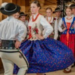 Występ zespołów Zawaternik i Ślebodni - III Konkurs Muzyk „Stefaniakowe Nuty” 2024 - Leśnica - Groń Występ zespołów Zawaternik i Ślebodni - III Konkurs Muzyk „Stefaniakowe Nuty” 2024 - Leśnica - Groń