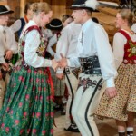 Występ zespołów Zawaternik i Ślebodni - III Konkurs Muzyk „Stefaniakowe Nuty” 2024 - Leśnica - Groń Występ zespołów Zawaternik i Ślebodni - III Konkurs Muzyk „Stefaniakowe Nuty” 2024 - Leśnica - Groń