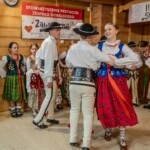 Występ zespołów Zawaternik i Ślebodni - III Konkurs Muzyk „Stefaniakowe Nuty” 2024 - Leśnica - Groń Występ zespołów Zawaternik i Ślebodni - III Konkurs Muzyk „Stefaniakowe Nuty” 2024 - Leśnica - Groń