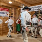 Występ zespołów Zawaternik i Ślebodni - III Konkurs Muzyk „Stefaniakowe Nuty” 2024 - Leśnica - Groń Występ zespołów Zawaternik i Ślebodni - III Konkurs Muzyk „Stefaniakowe Nuty” 2024 - Leśnica - Groń