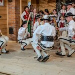 Występ zespołów Zawaternik i Ślebodni - III Konkurs Muzyk „Stefaniakowe Nuty” 2024 - Leśnica - Groń Występ zespołów Zawaternik i Ślebodni - III Konkurs Muzyk „Stefaniakowe Nuty” 2024 - Leśnica - Groń