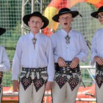 Otwarcie Festynu Bacowskiego - Śpiew Pasterski - grupa śpiewacza zespołu "Ślebodni" Otwarcie Festynu Bacowskiego - Śpiew Pasterski - grupa śpiewacza zespołu "Ślebodni"