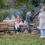 Pokazy w namiocie „Spotkanie” i Pokazy pasterskie „Na szałasie” - 40 Babiogórska Jesień 2024 Pokazy w namiocie „Spotkanie” i Pokazy pasterskie „Na szałasie” - 40 Babiogórska Jesień 2024