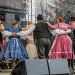 Zespół "Szélrózsa Folkdance Group" z Węgier - 40 Babiogórska Jesień 2024 Zespół "Szélrózsa Folkdance Group" z Węgier - 40 Babiogórska Jesień 2024